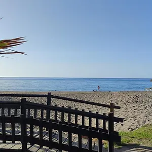 malagasuite-bajondillo-beach.hotelsinnerja.org/